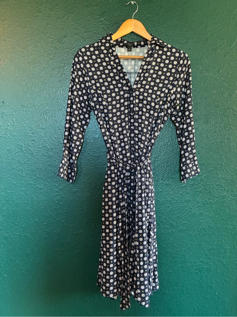 ANN TAYLOR Women's Navy Blue Floral SHIRT Dress 0P